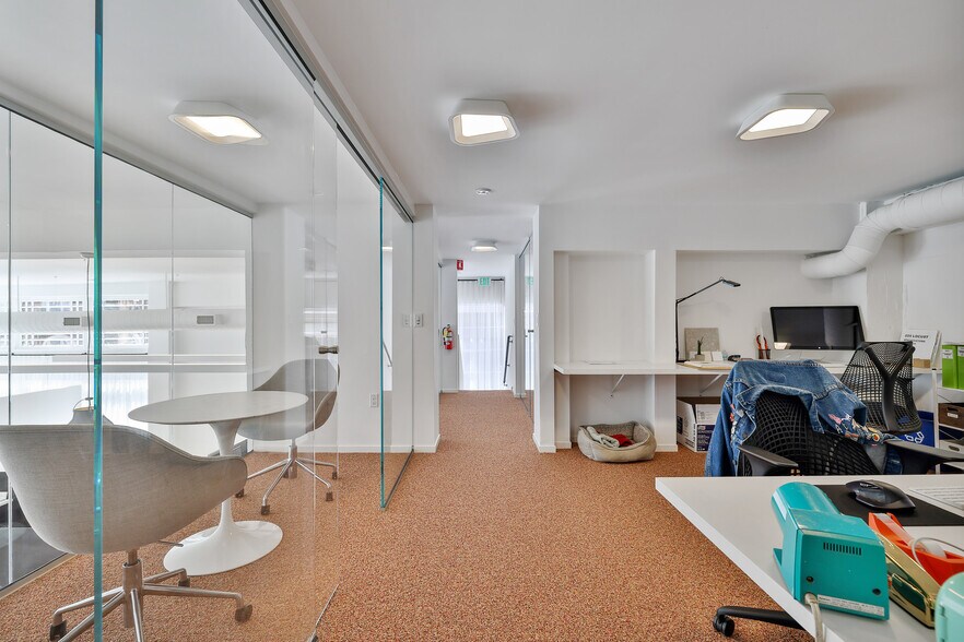 More Photos Of 1033-1037 Polk St, San Francisco Loft Creative Space For Lease