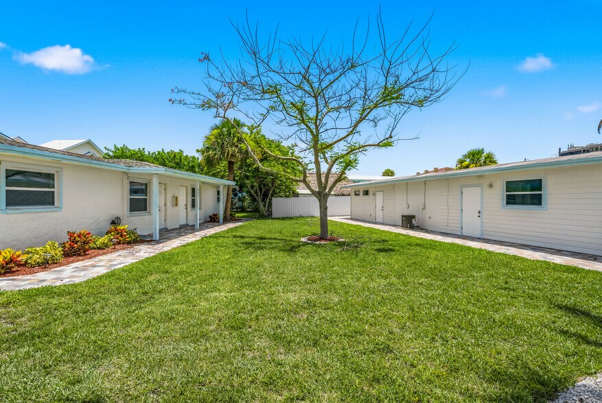 More Photos Of 662 Granada St, Fort Pierce Apartments For Sale