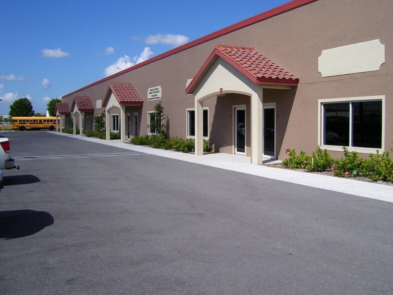 More Photos Of 300 Leonard Blvd, Lehigh Acres Warehouse For Sale