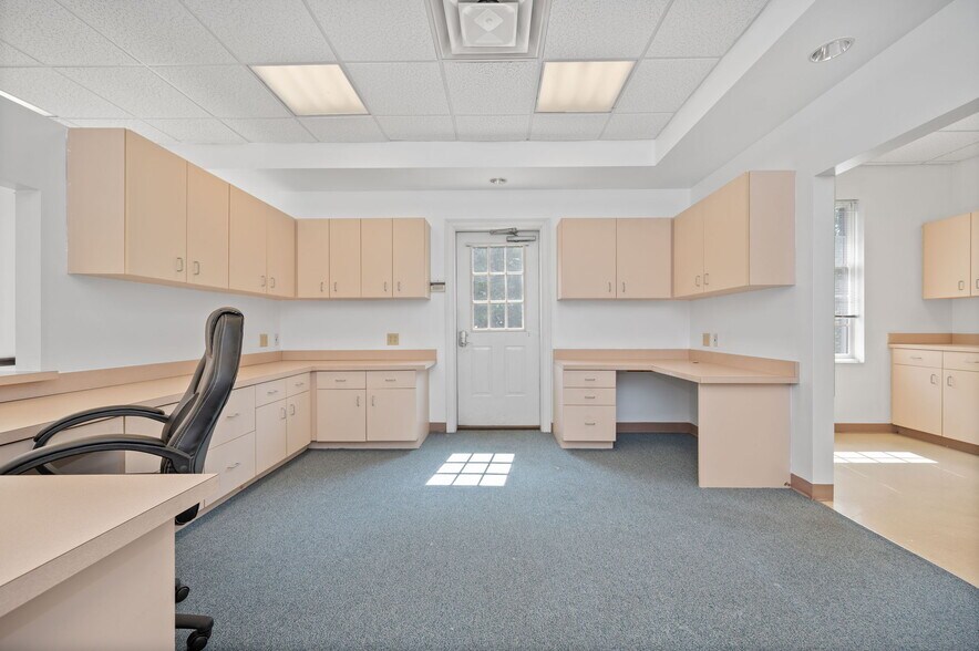More Photos Of 4630 Pleasant Ave, Fairfield Medical For Lease