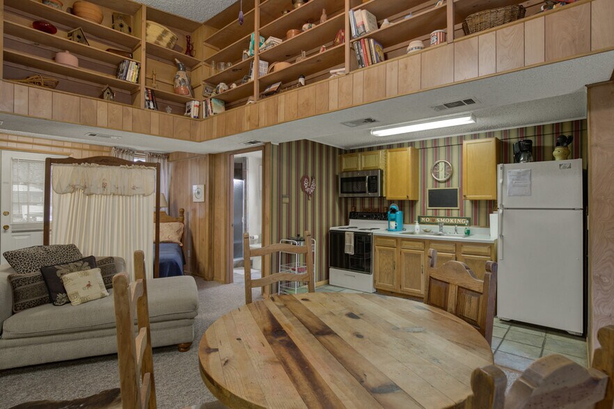 More Photos Of 7367 River Rd, New Braunfels Lodge Meeting Hall For Sale