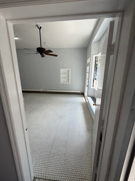 More Photos Of 225 34th St, Brooklyn Light Manufacturing For Lease