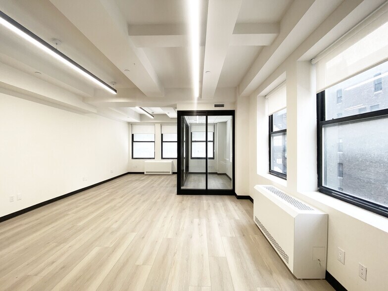 More Photos Of 32 W 39th St, New York Loft Creative Space For Lease