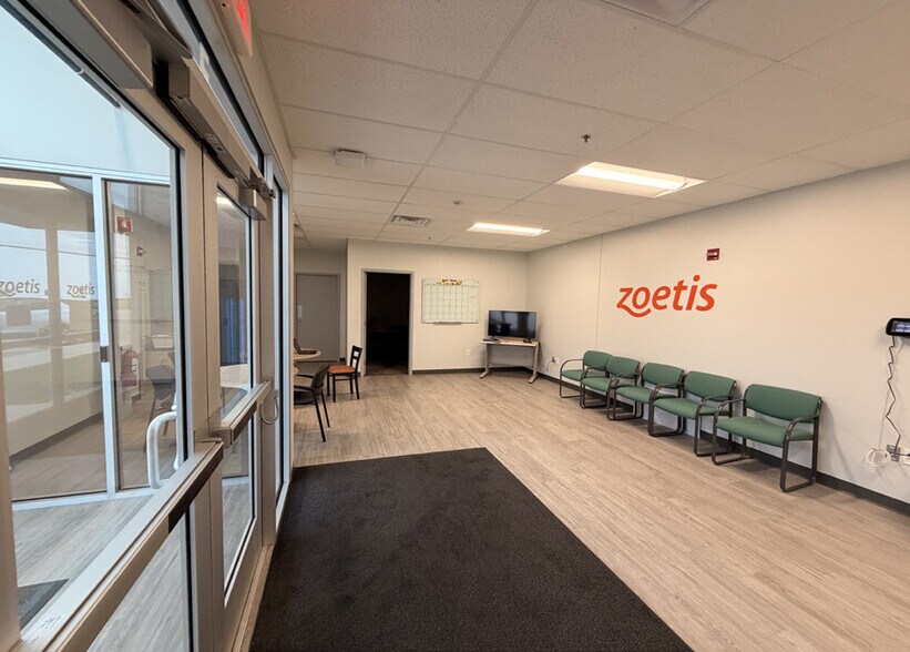More Photos Of 211 Watkins Rd, Battle Creek Distribution For Lease