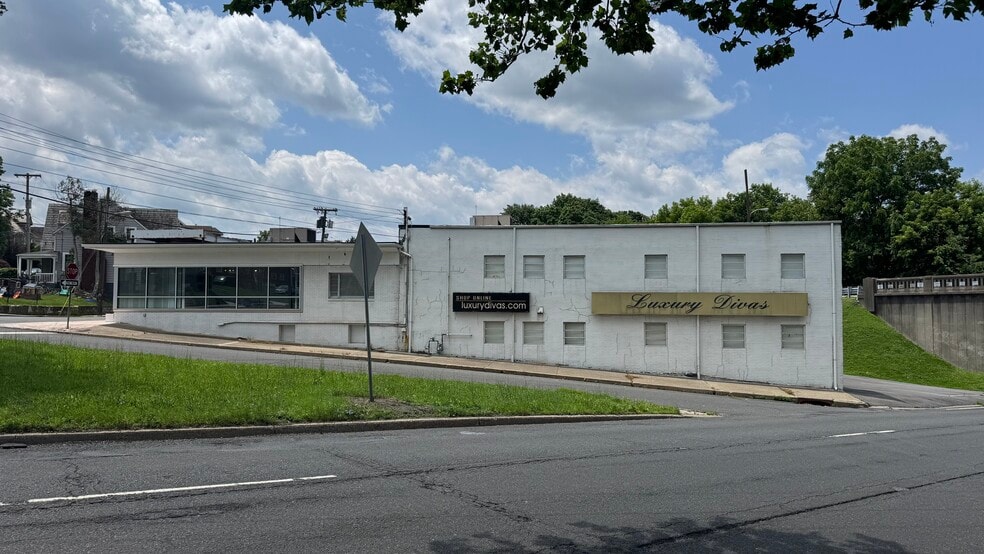 More Photos Of 333 Morris St, Phillipsburg Storefront For Sale