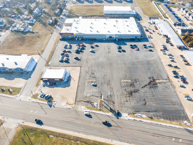 More Photos Of 1050-1056 S Bishop Ave, Rolla Storefront For Sale