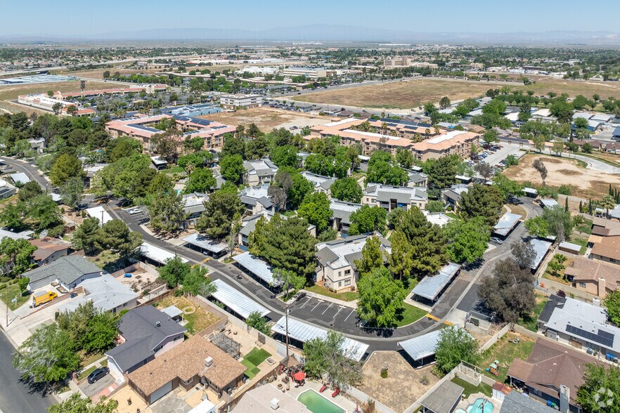 More Photos Of 1210-1340 Meadow View Ln, Lancaster Apartments For Sale