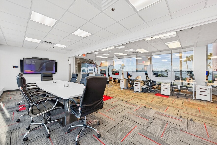 More Photos Of 930 S Harbor City Blvd SW, Melbourne Office For Sale