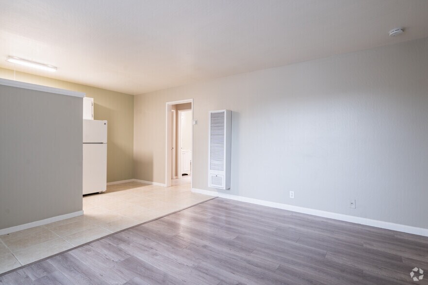 More Photos Of 6638-6646 MacArthur Blvd, Oakland Apartments For Sale