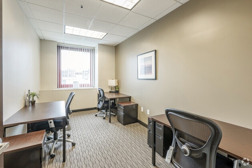 Photo of 7th Floor Ste Office for 4