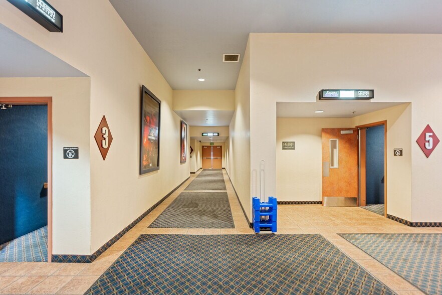 More Photos Of 400 Follett St, Lemoore Freestanding For Sale