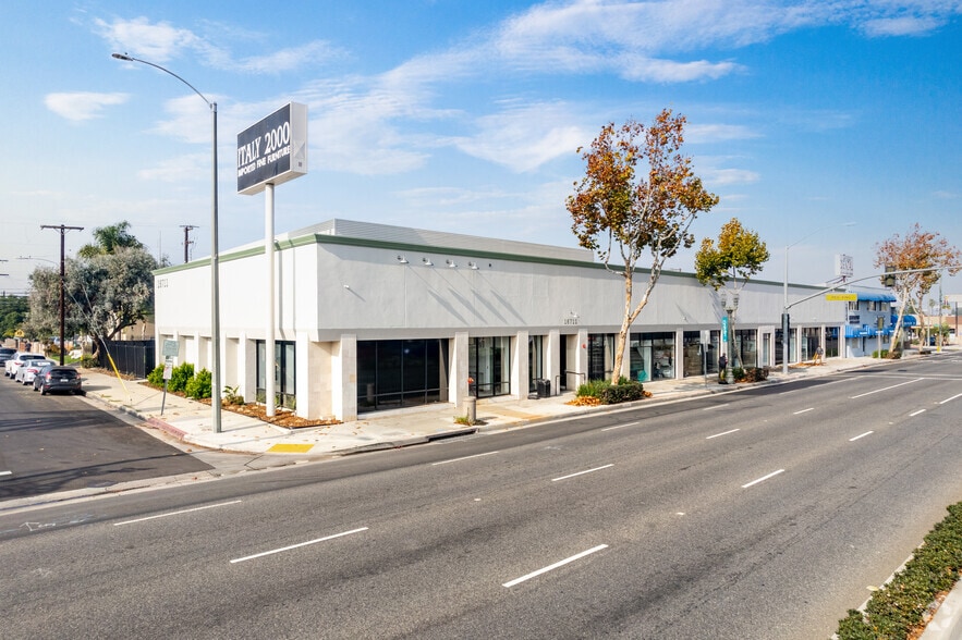 More Photos Of 16711-16725 Hawthorne Blvd, Lawndale Unknown For Lease