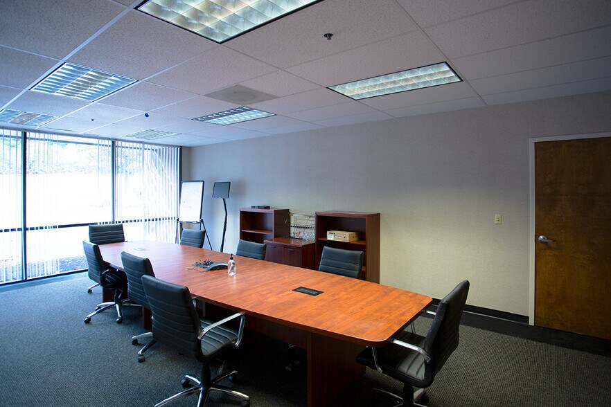 More Photos Of 154 Pioneer Dr, Leominster Industrial For Sale