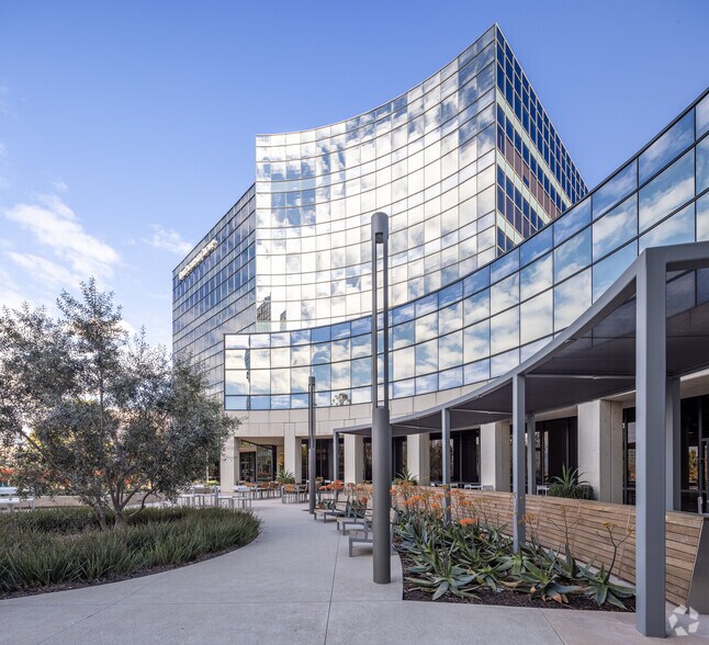 More Photos Of 5000 Birch St, Newport Beach Office For Lease