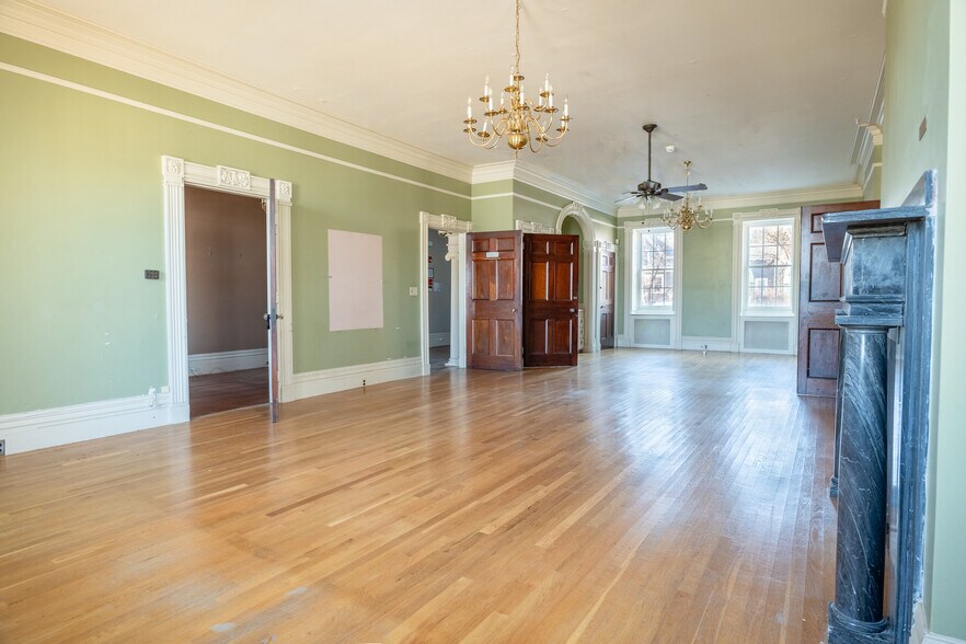 More Photos Of 1061 Pleasant St, New Bedford Medical For Sale