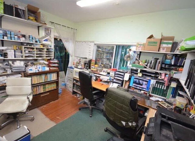 More Photos Of 2981 Simpson Rd, Richmond Showroom For Sale