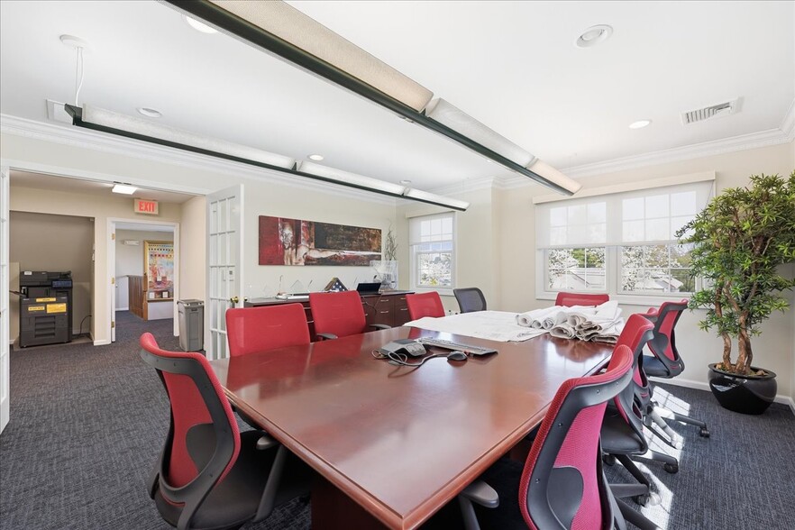 More Photos Of 96 Freneau Ave, Matawan Office For Sale