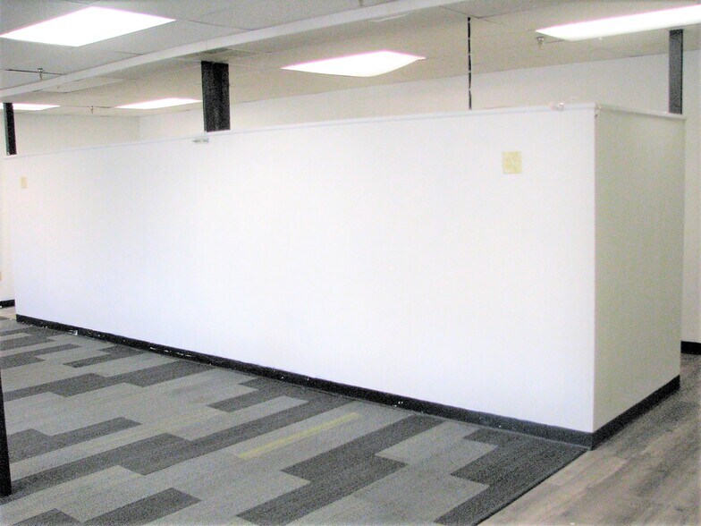 More Photos Of 44 Lafayette Rd, North Hampton Storefront Retail Office For Lease