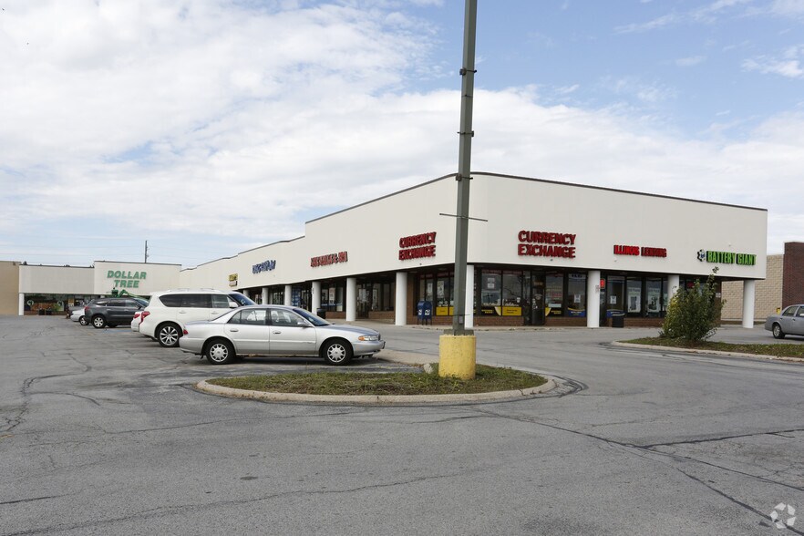 More Photos Of 15006 S LaGrange Rd, Orland Park Storefront For Lease
