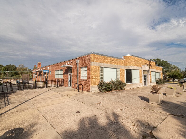 More Photos Of 733 Foster St, Durham Office For Lease