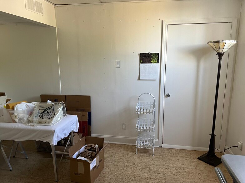 More Photos Of 3652 Chamblee Dunwoody Rd, Chamblee Medical For Lease