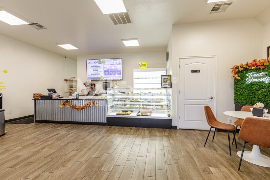 More Photos Of 435 N Bluff St, Saint George Freestanding For Lease