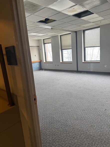 More Photos Of 800 Bloomfield Ave, Nutley Apartments For Lease