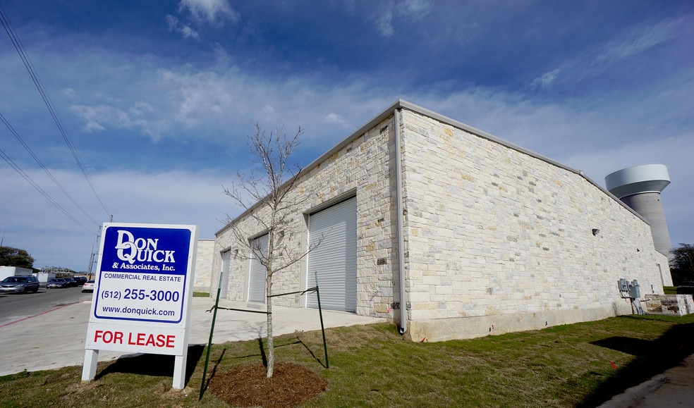 More Photos Of 12112 Anderson Mill Rd, Austin Warehouse For Lease
