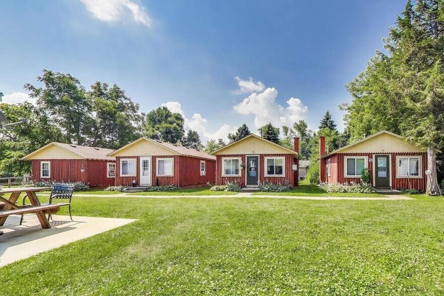 More Photos Of 26211 W IL Route 173, Antioch Restaurant For Sale