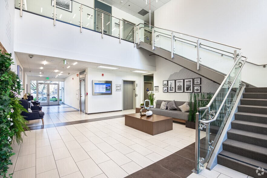 More Photos Of 3150 Almaden Expy, San Jose Office For Lease