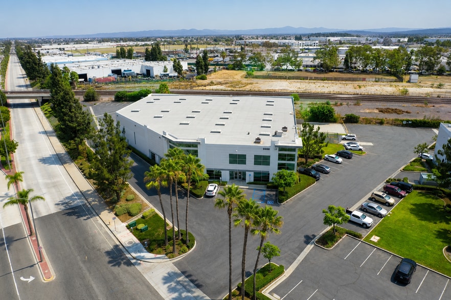 More Photos Of 9988 Santa Fe Springs Rd, Santa Fe Springs Manufacturing For Lease