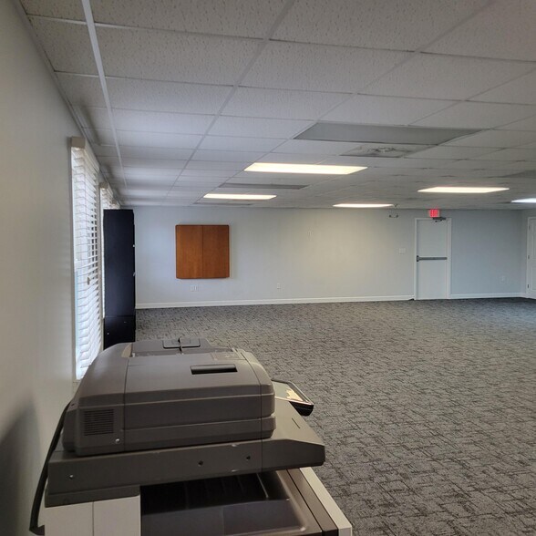More Photos Of 135 Gasoline Alley, Mooresville Office For Sale