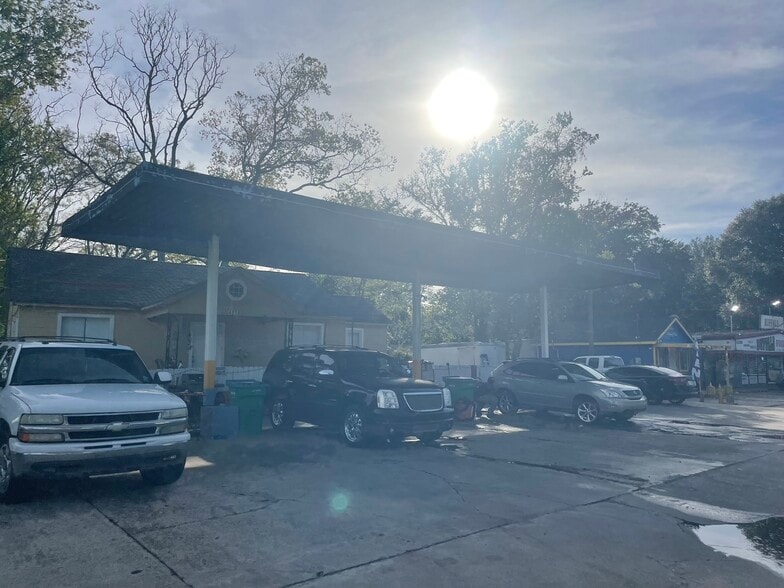 More Photos Of 4038 Groom Rd, Baker Carwash For Sale