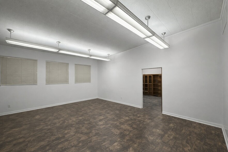 More Photos Of 3546 E Thomas Rd, Phoenix Religious Facility For Sale