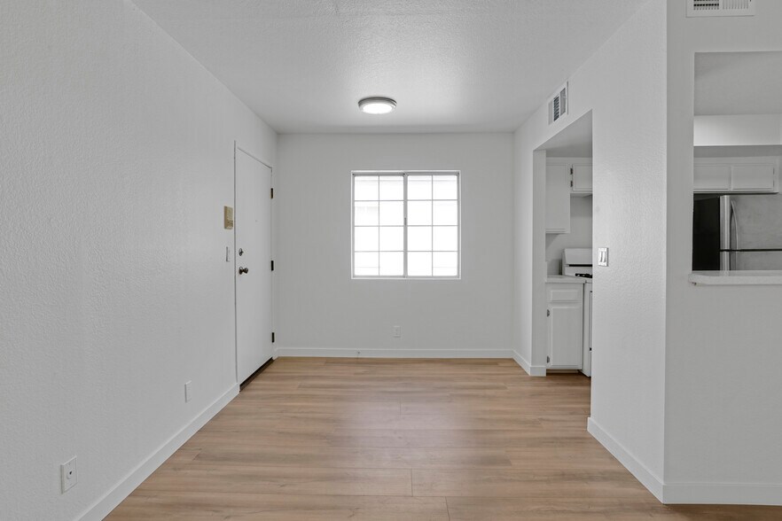 More Photos Of 519 South St, Glendale Apartments For Sale