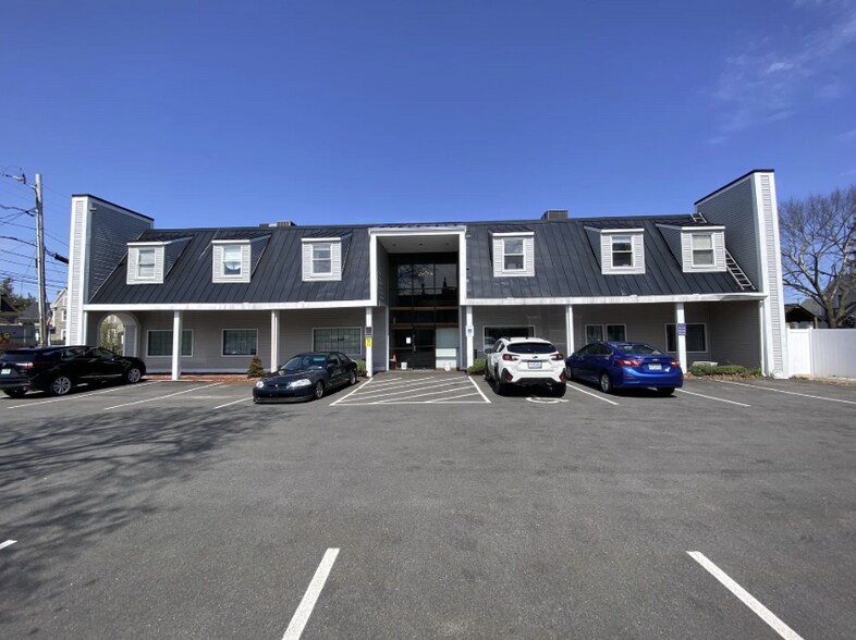 Primary Photo Of 4 Birch St, Derry Office For Sale