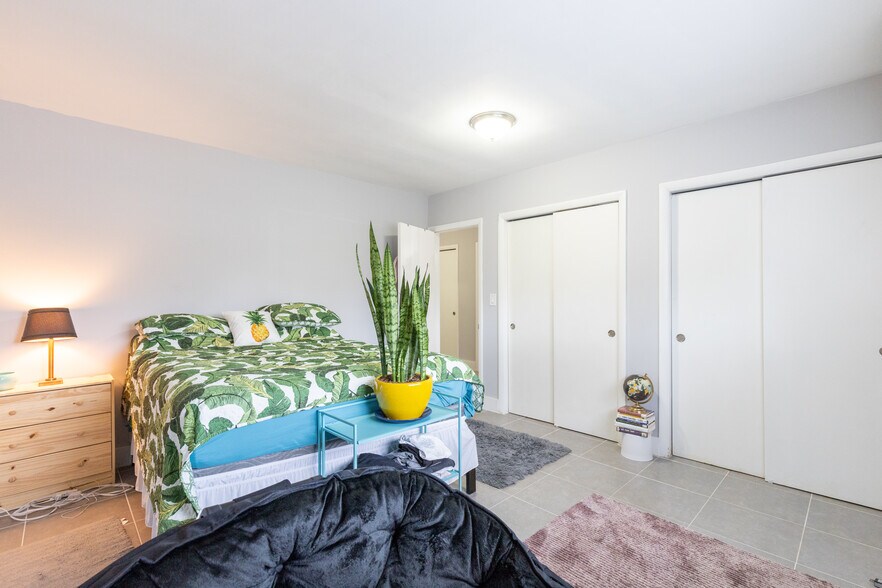 More Photos Of 13201 Memorial Hwy, North Miami Apartments For Sale