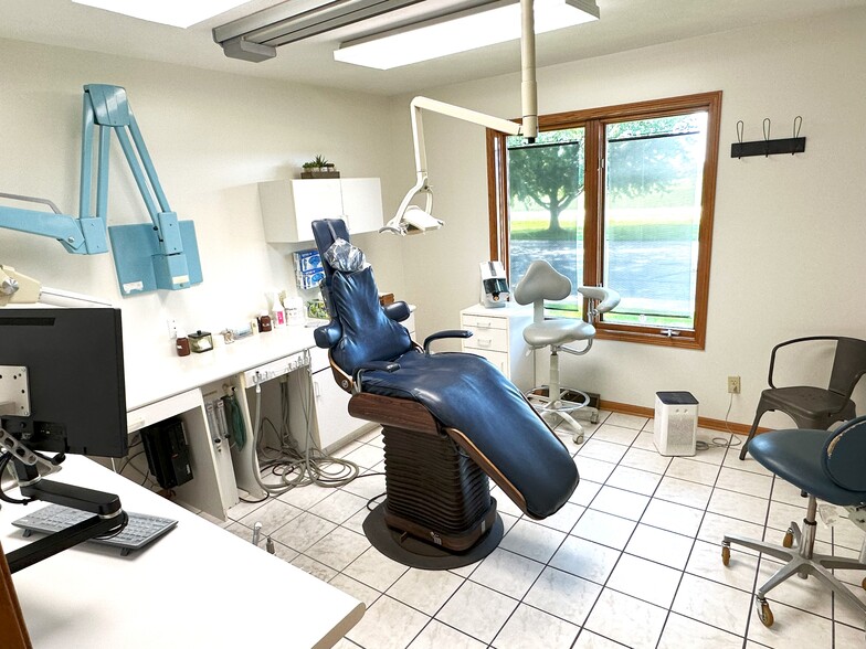 More Photos Of 7550 Rote Rd, Rockford Medical For Sale
