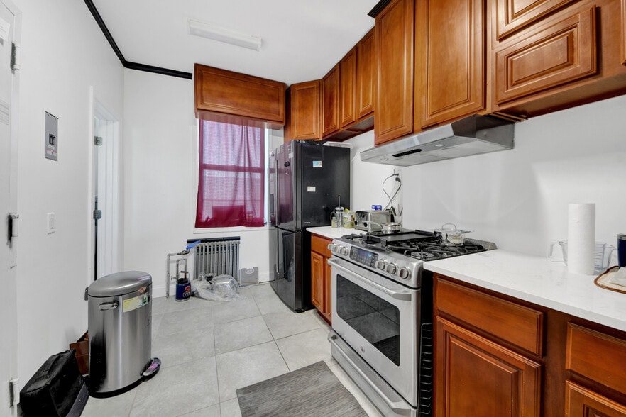 More Photos Of 1748 Cross Bronx Expy, Bronx Apartments For Sale