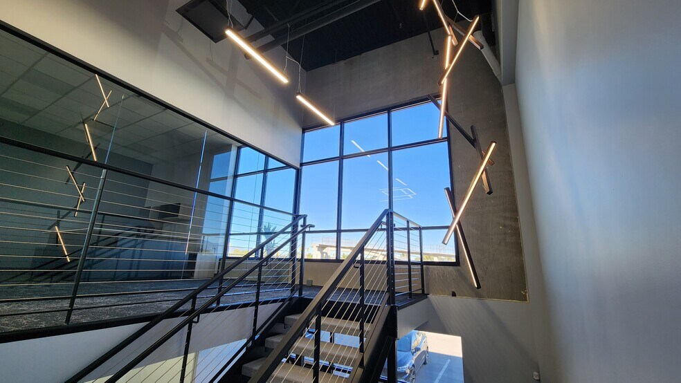 More Photos Of 13863 S 2700 W, Bluffdale Flex For Sale