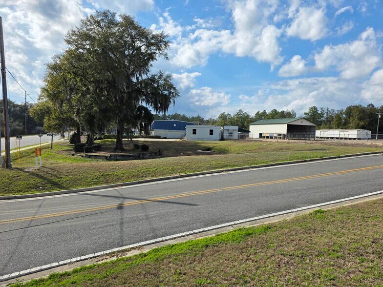 More Photos Of 4742 Blountstown Hwy, Tallahassee Office For Lease