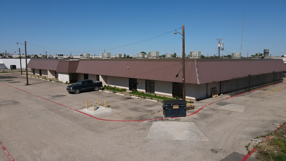 More Photos Of 3425 Kingsley Rd W, Garland Light Manufacturing For Lease