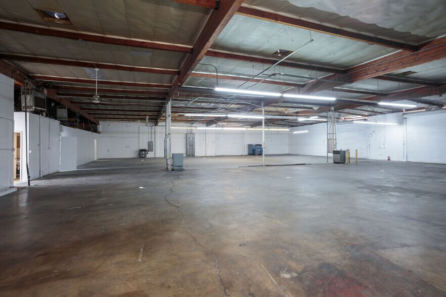 More Photos Of 1001 E Elm Ave, Fullerton Warehouse For Sale
