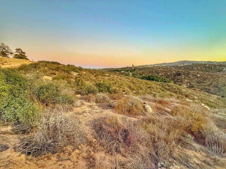 More Photos Of 39280.5 Calle Breve, Temecula Land For Sale