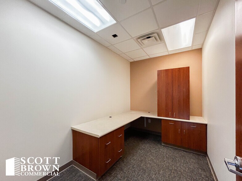 More Photos Of 2700 Village Pky, Highland Village Office For Lease