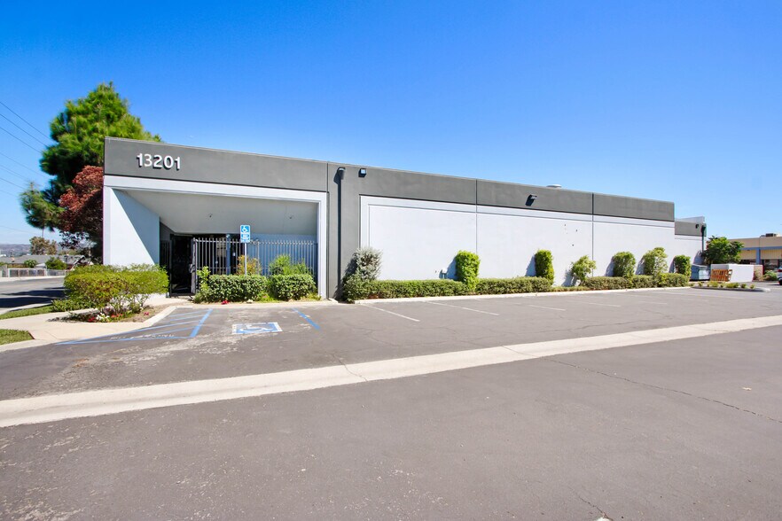 Primary Photo Of 13201 Barton Cir, Santa Fe Springs Service For Lease