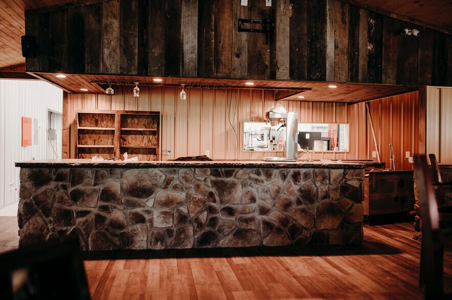 More Photos Of 16 Baby Back Pl, Pipestem Flex For Sale