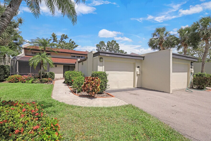 More Photos Of 4411 E Mainmast Ct, Fort Myers Specialty For Sale