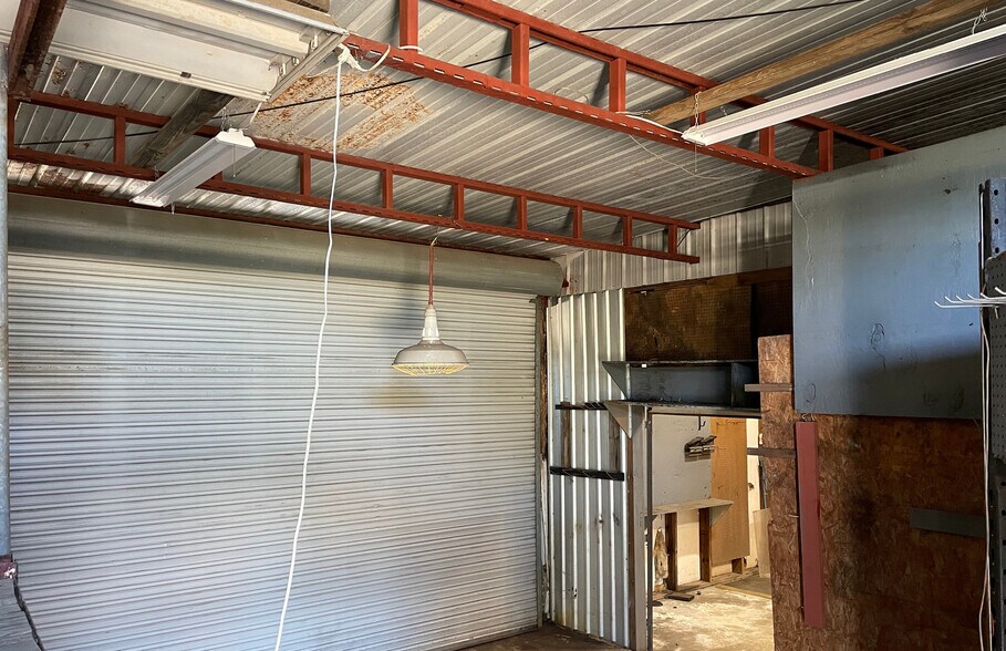 More Photos Of 6974 Mount Vernon St, Glen Saint Mary Auto Repair For Sale