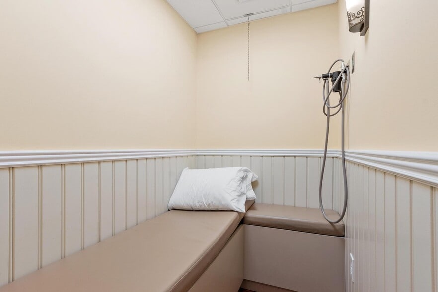 More Photos Of 200 Lincoln St, Worcester Medical For Sale